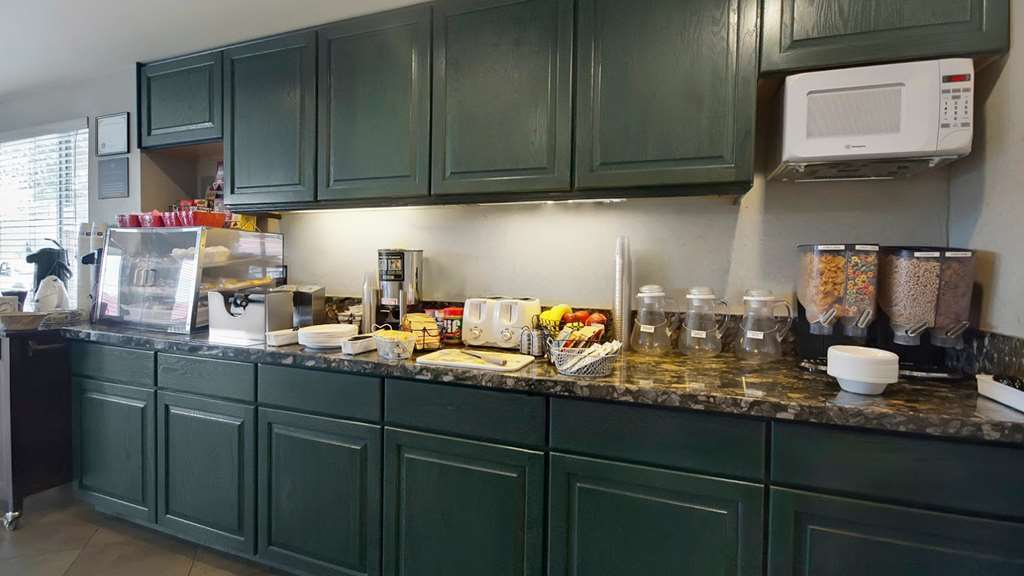Magnuson Hotel Park Vue Ely Interior photo